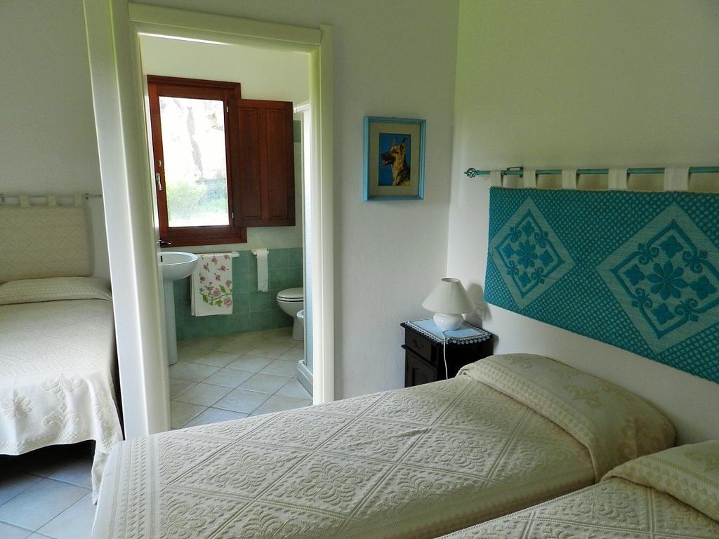 Chicchiritanos Bed and Breakfast Monti Δωμάτιο φωτογραφία